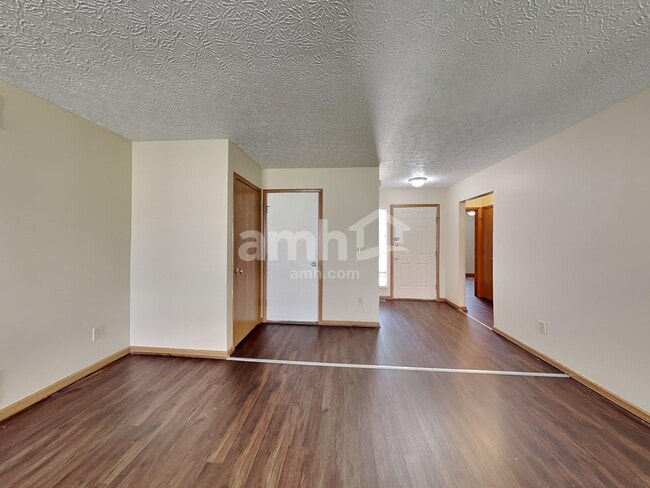 Photo - 1960 Queens Meadow Ln