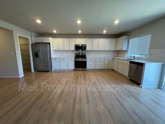 Photo - 170 NE Belfair Sta