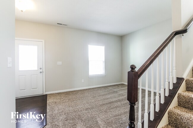 Photo - 6660 Branches Dr