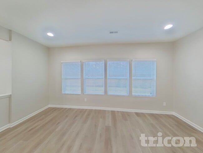 Photo - 15015 Ockeechobee Ct