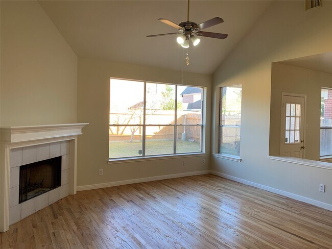 Photo - 12203 Meadow Ln Ct
