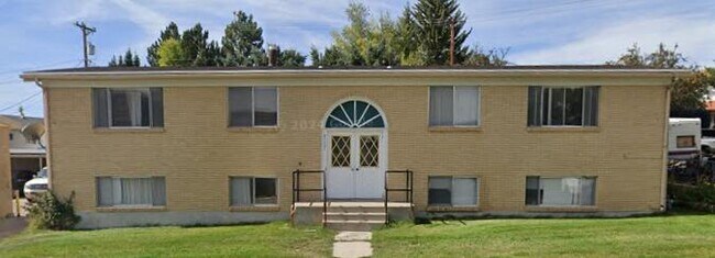 1131 Walnut St