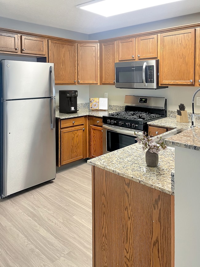 Via Vista Apartment Community