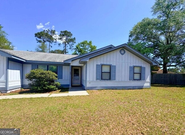 Photo - 142 Woodvalley Ct