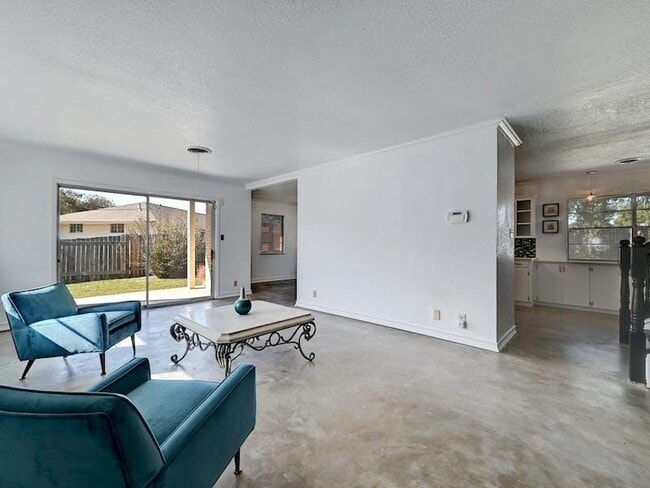 Photo - 1802 Temple Dr