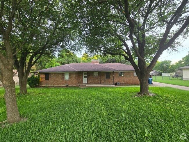 Building Photo - 106 Jefferson Ave Rental