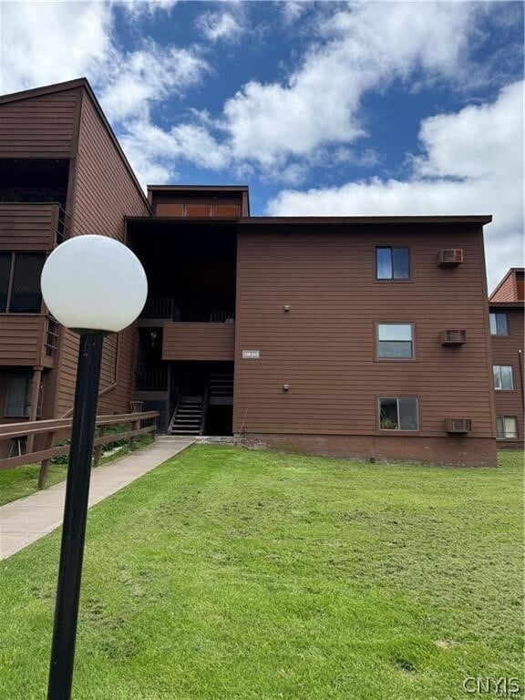 Building Photo - 343 Village Blvd N