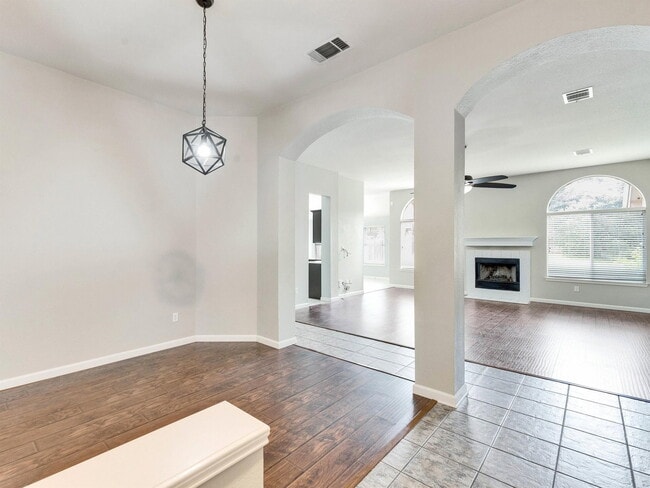 Photo - 6412 Convict Hill Rd