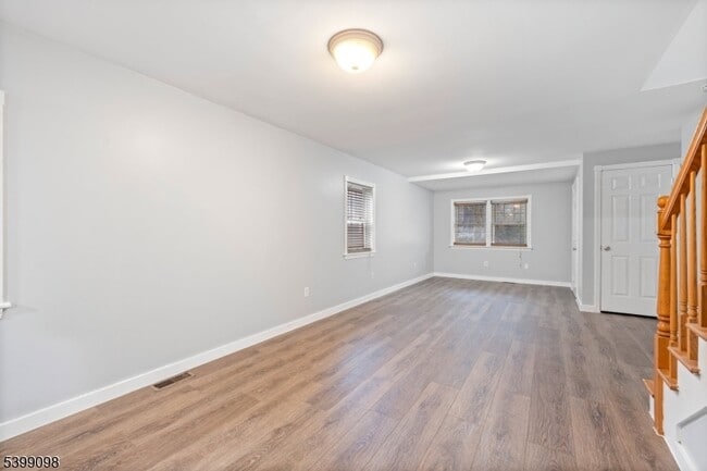 Photo - 21 Personette St