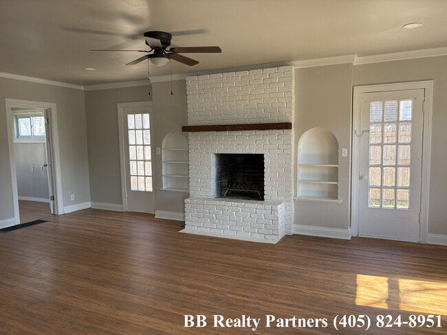 Photo - 2011 E 12th Pl