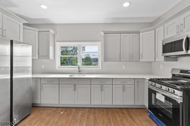 Photo - 96 Alabama Ave