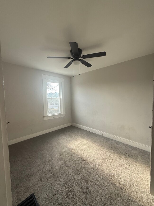 Photo - 74X Melville Ave