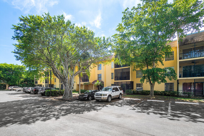 Photo - 460 NW 20th St Condominio Unidad 1060