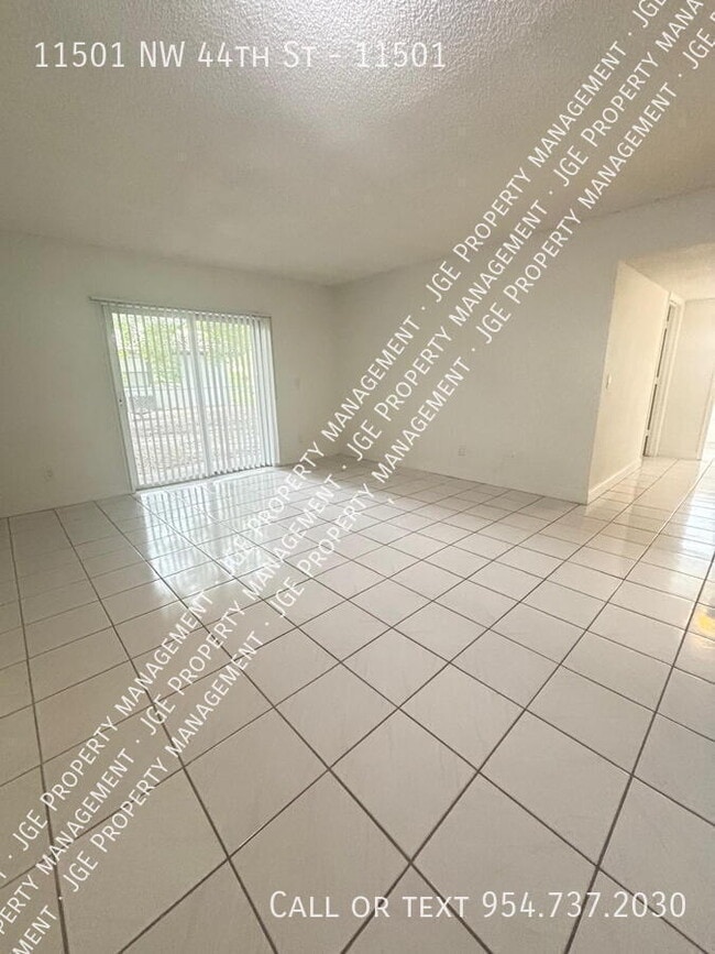 Photo - 11501 NW 44th St Unit 11501