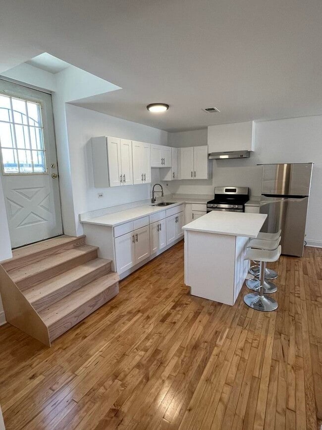 Photo - 8016 S Halsted St Unidad 2N