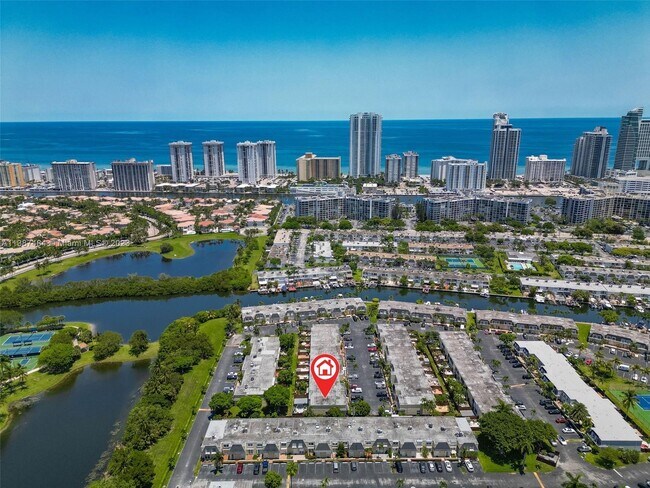 Photo - 2407 NE 10th St