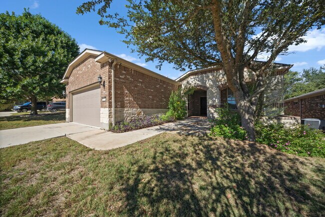 Photo - 4054 Deep River