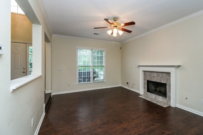 Photo - 7026 Surrey Dr