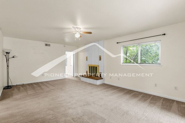 Photo - 3273 S Forest St