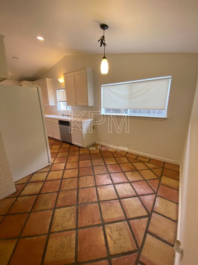 Photo - 1851 Porter Way