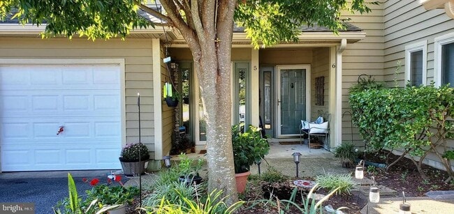 Building Photo - 18575 Orton Cir Unit 6 Rental