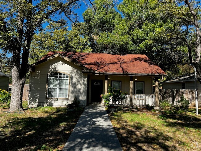 Building Photo - 1110 30th St Rental