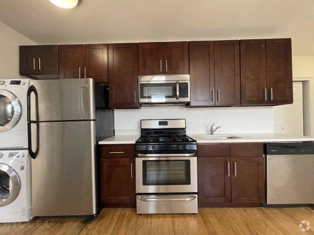 Building Photo - 2 bedroom in ASTORIA NY 11105 Unit 4 D9 Rental