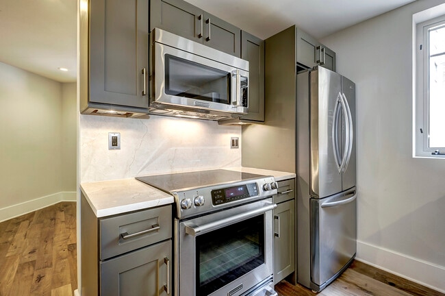 kitchen - 1910 Kalorama Rd NW Unit 3
