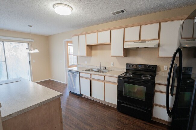 Photo - 1524 Clemson Dr