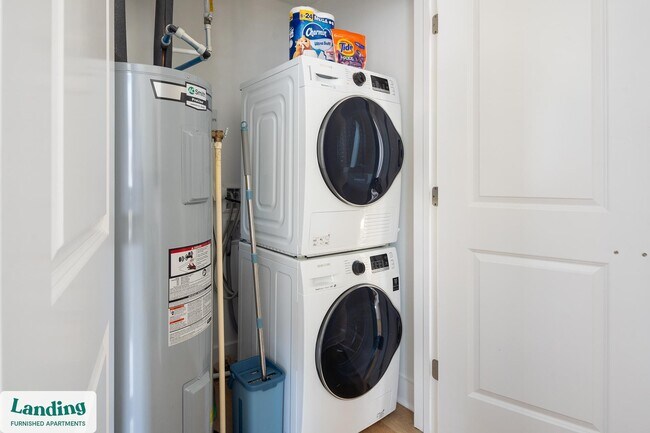 Photo - 933 McGee St Unidad 2-924.1411126