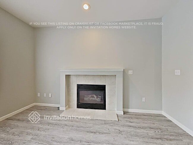 Photo - 12310 10th St NE