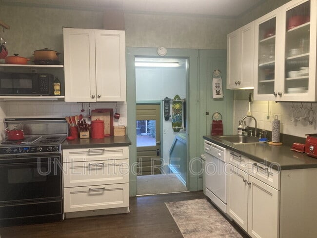 Photo - 410 Comanche St