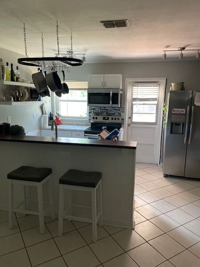 Photo - Beautiful 2-1