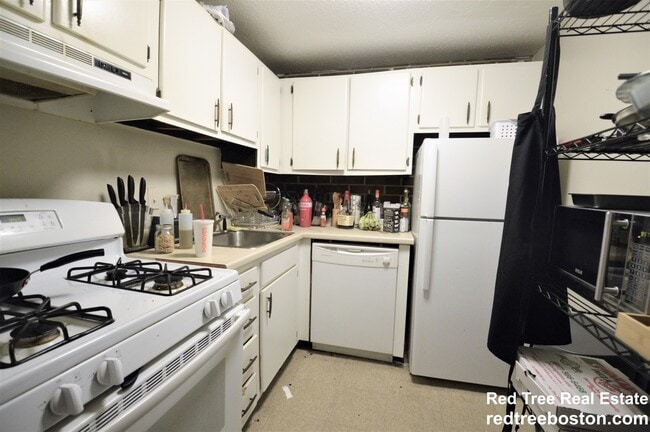 Photo - 1856 Beacon St Unit 2B