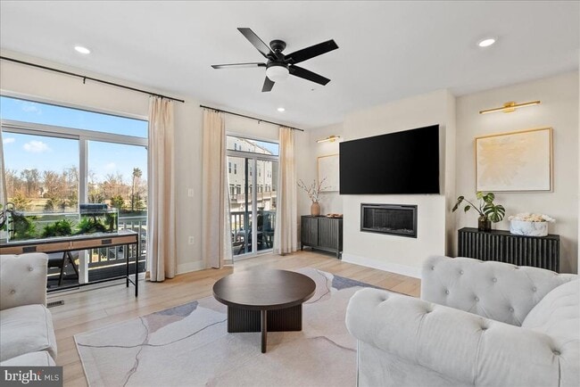 Photo - 42203 Jousting Ter