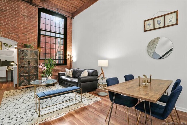 Photo - 25 Grand St Unit 137