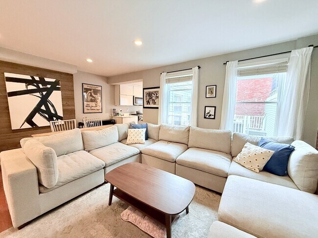 Photo - 353 Sumner St Unit 2