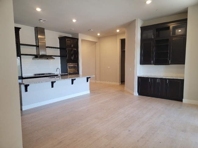 Photo - 218 Seacrest Ct