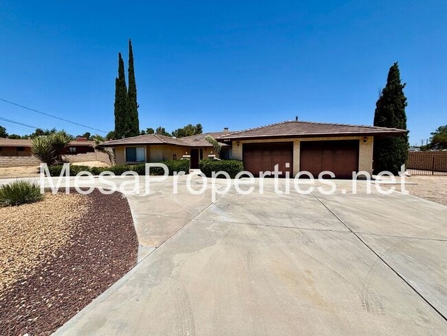 Photo - 18642 Orange St