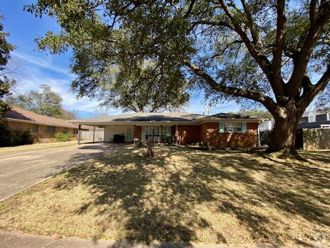 Building Photo - 3 Bedroom 3 Bath Home in Shreve City Neigh...