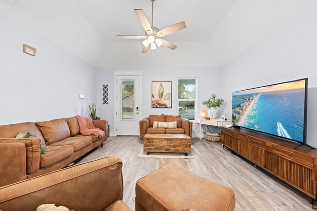 Building Photo - 88 Plantation Way Unit ID1447175P