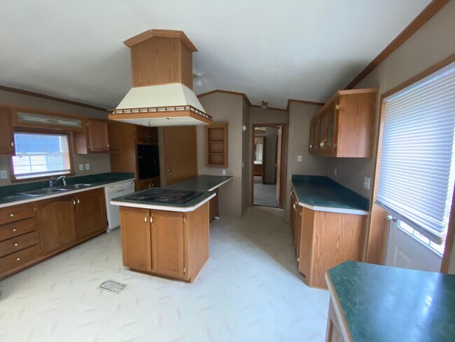 Photo - 4184 Bickel St