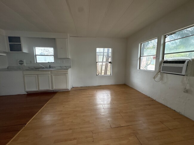 Photo - 920 Boardwalk Ln