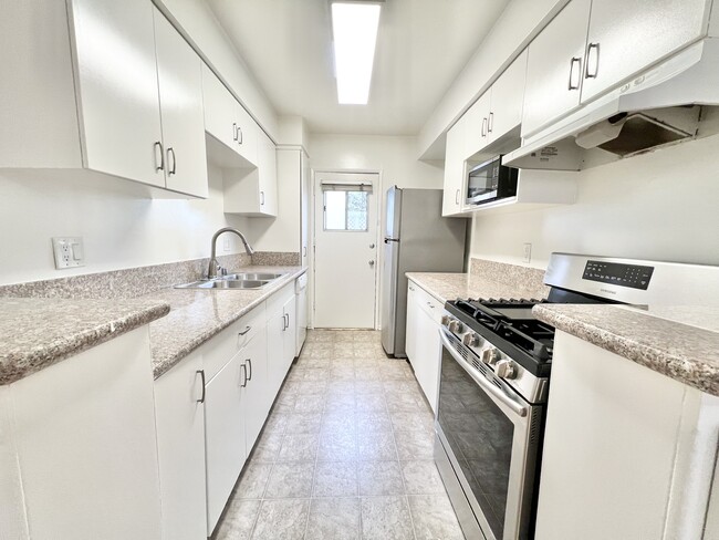 Photo - 3661 Vinton Ave