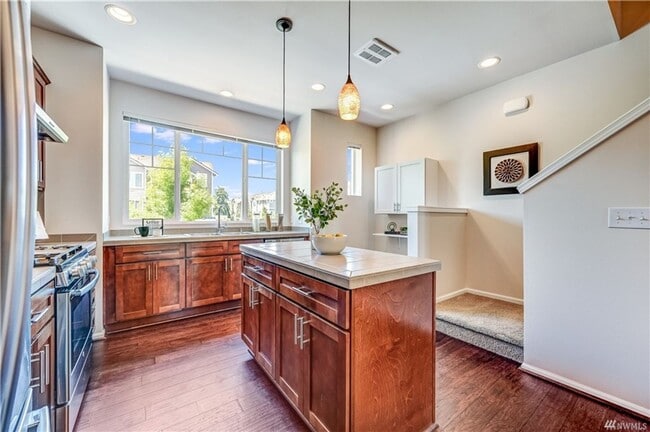 Photo - 3454 31st Dr