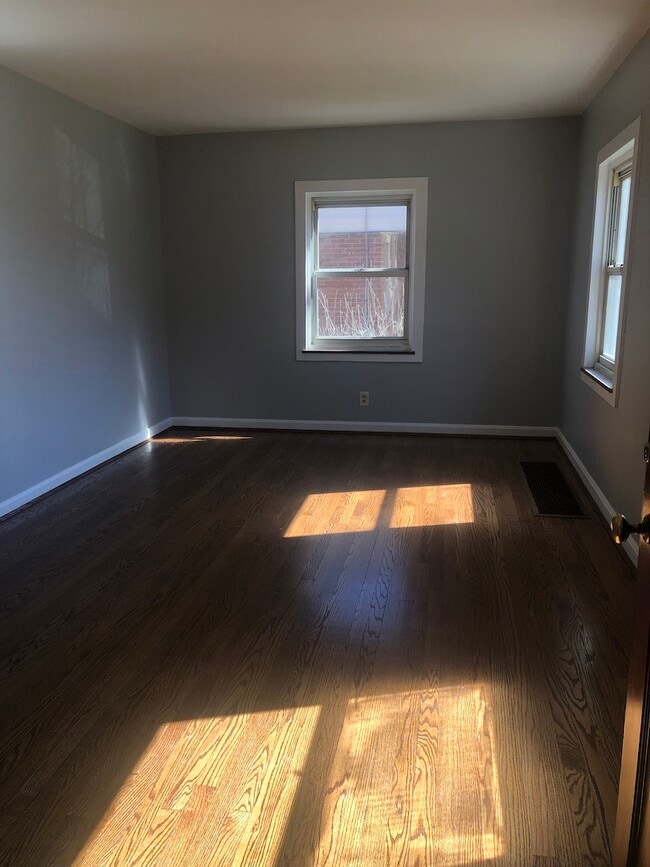Photo - 4546 Camberwell Rd Unit #2