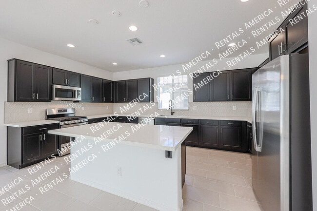 3768 N 99th Dr
