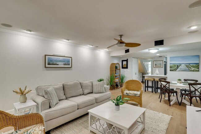 1028 Apollo Beach Blvd Unit SI FL1-ID1623793P