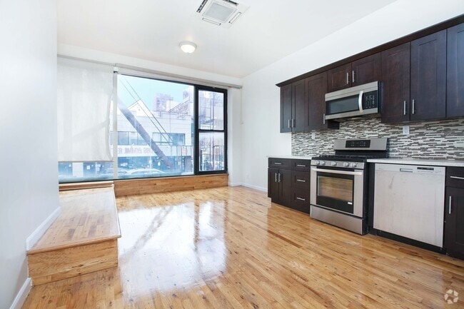 Building Photo - 182 Lexington Ave Unit 1 Rental