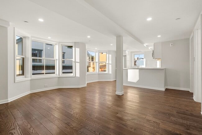 Photo - 1 School St Unit R2